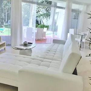 Vivaldi Boutique Jardines Del Mar , Marbellac Espagne